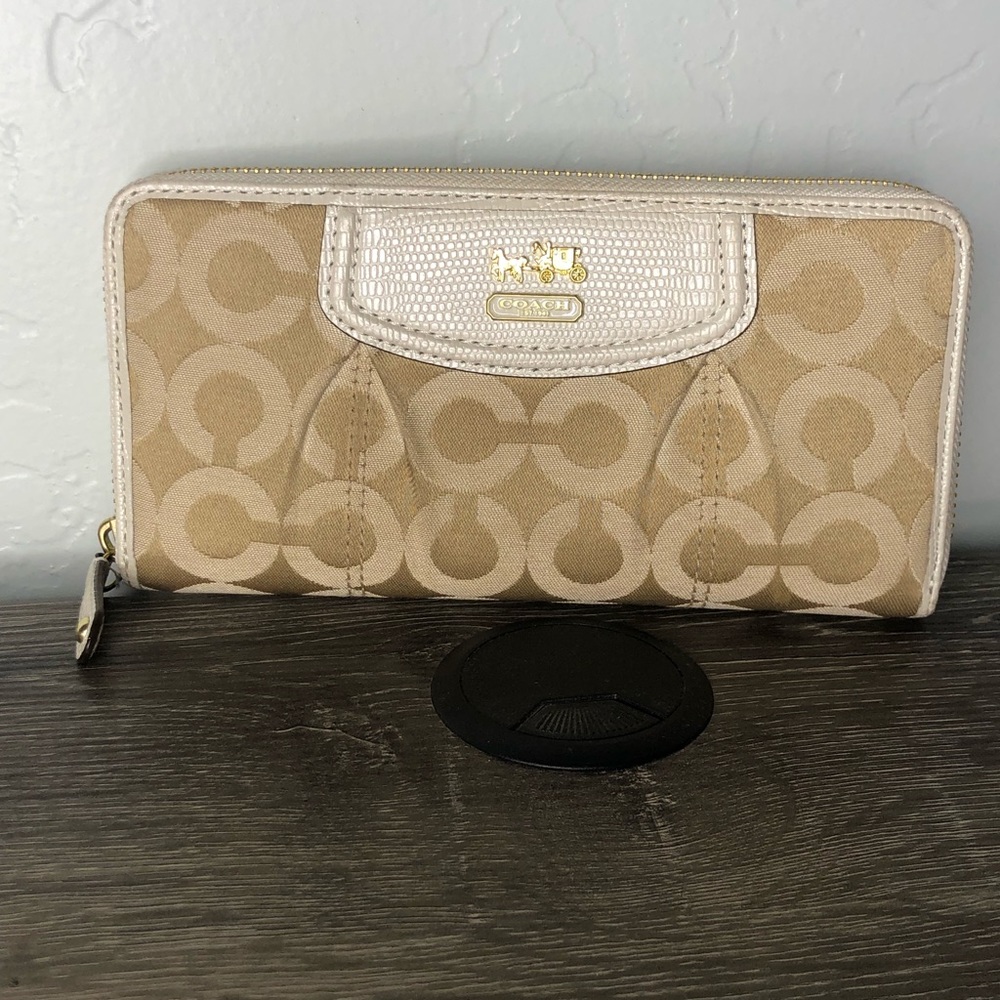 Authentic Coach wallet